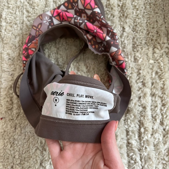 Pink Floral Pattern Legging and Sports Bra Set - Picture 5 of 9